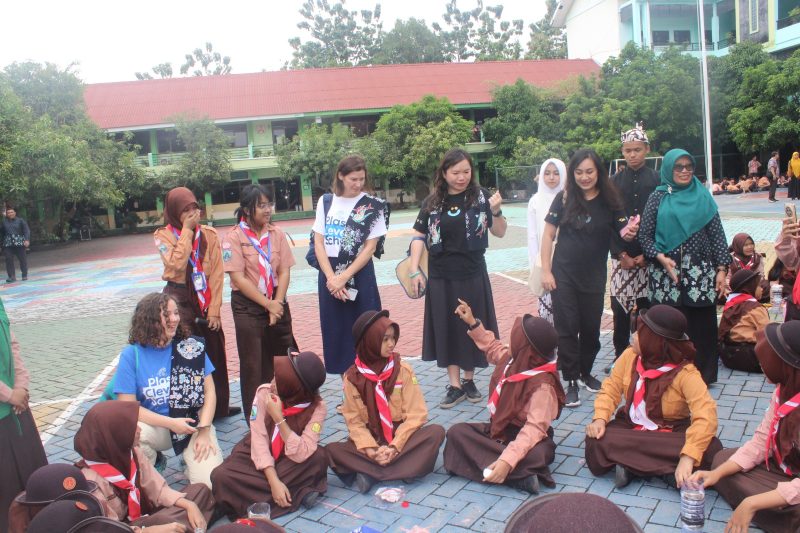 SMPN 26 Surabaya Terpilih Sebagai Salah Satu Partisipan Awal dalam Program Plastic Clever School di Surabaya